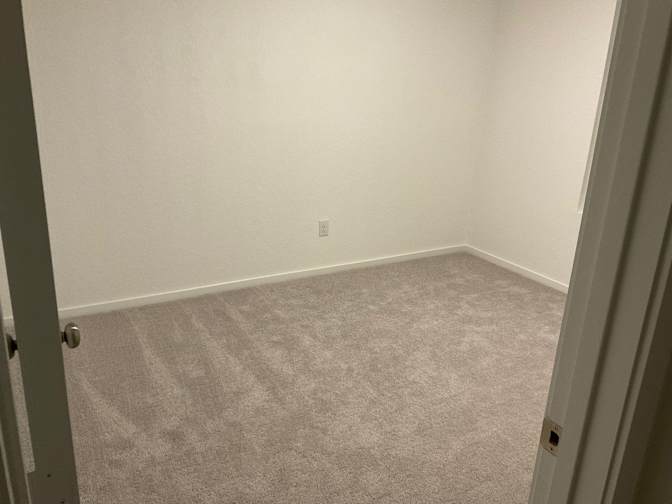 Luis's room