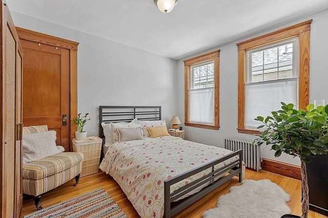 Yulin's room