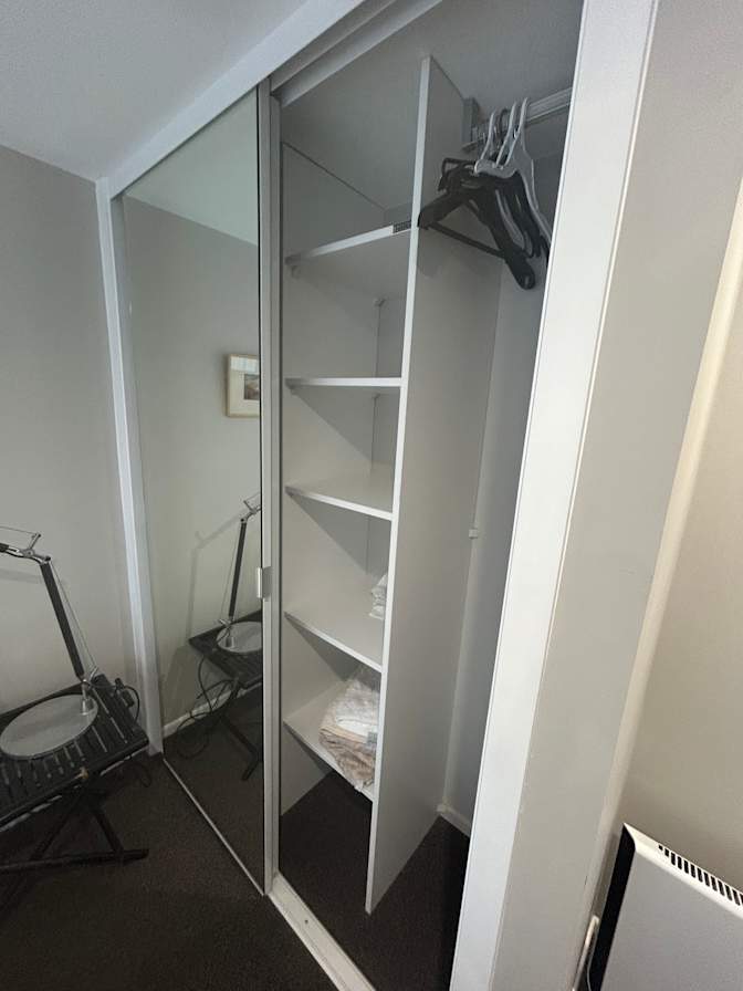Jo's room