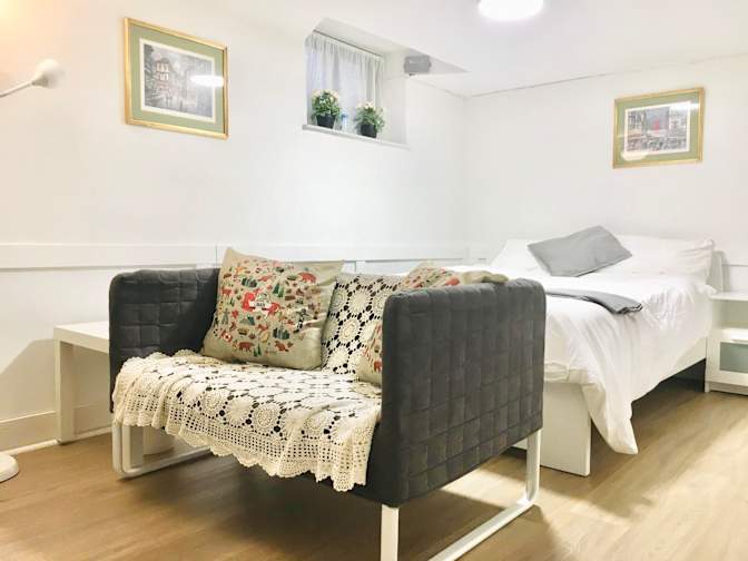 VH Rentals's room