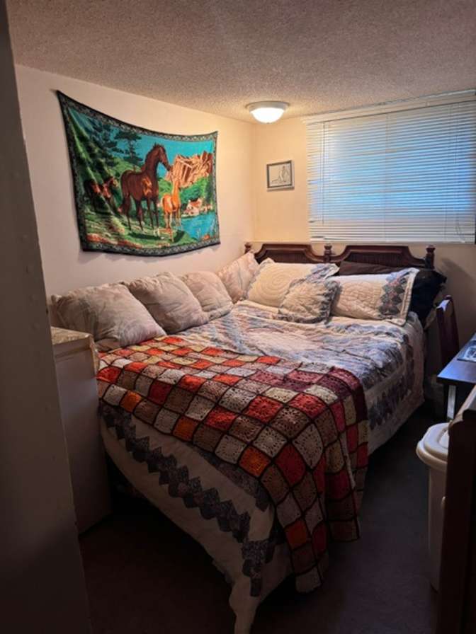 Linda's room