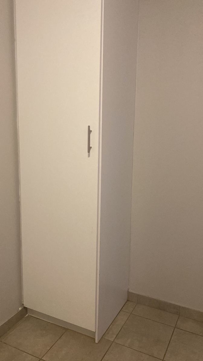 kat's room