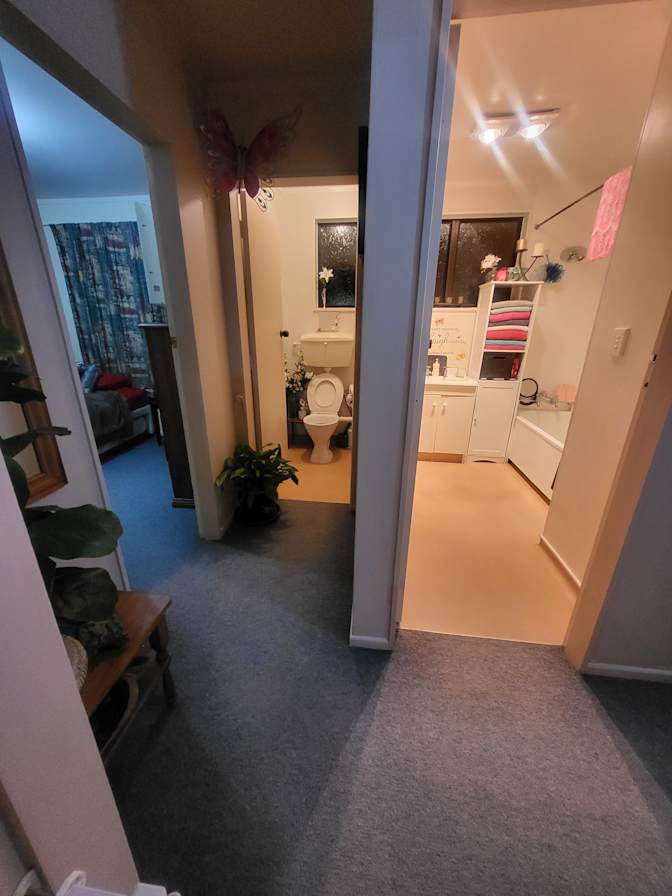Tarnz Nuku's room