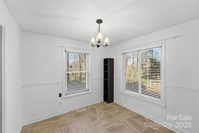 Alcove Rooms's room
