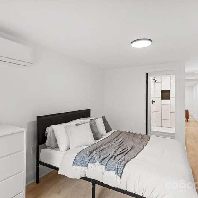 Chantal's room