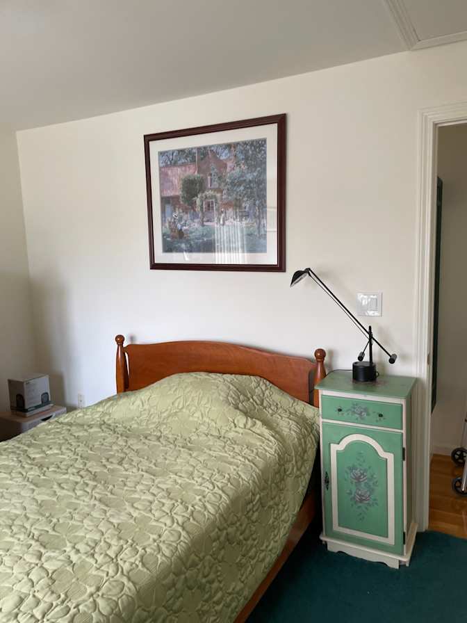 leonard's room