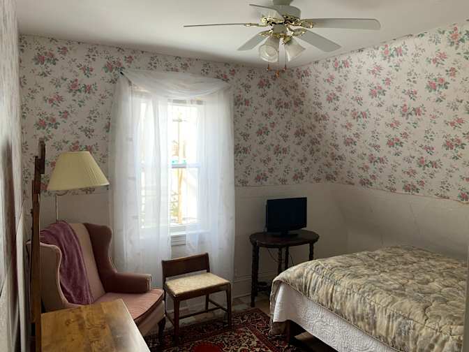 Kimberly Colbourne's room