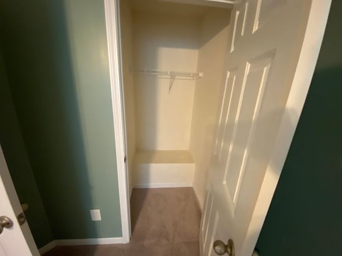 Alcove Rooms's room