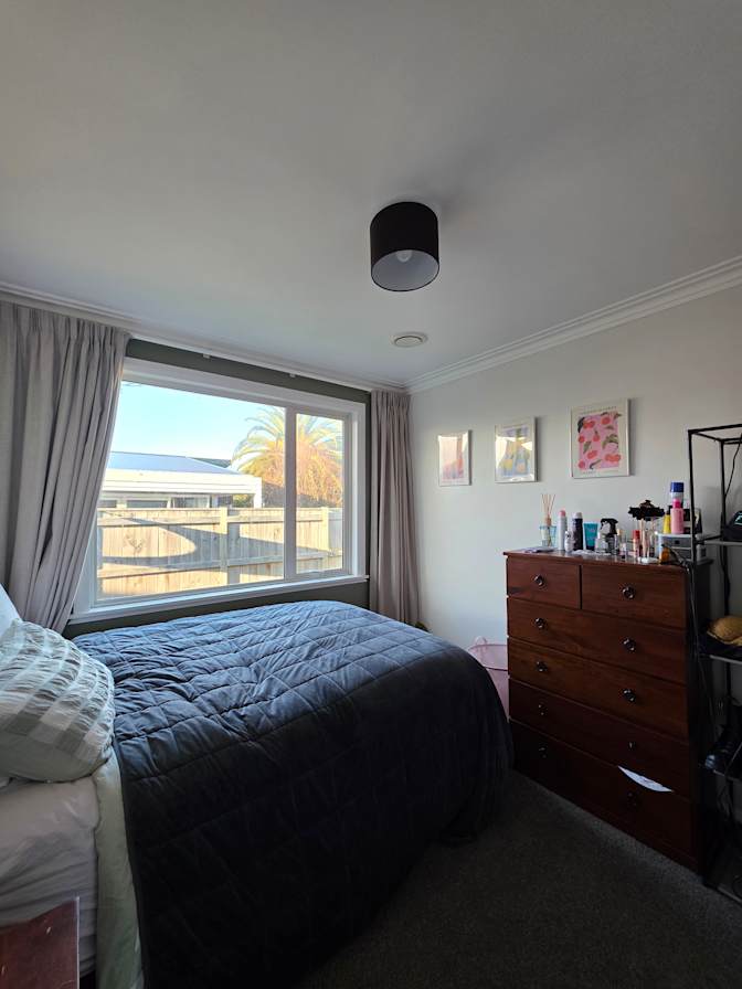 Latham Lockwood's room