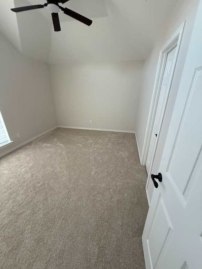 Carlos's room