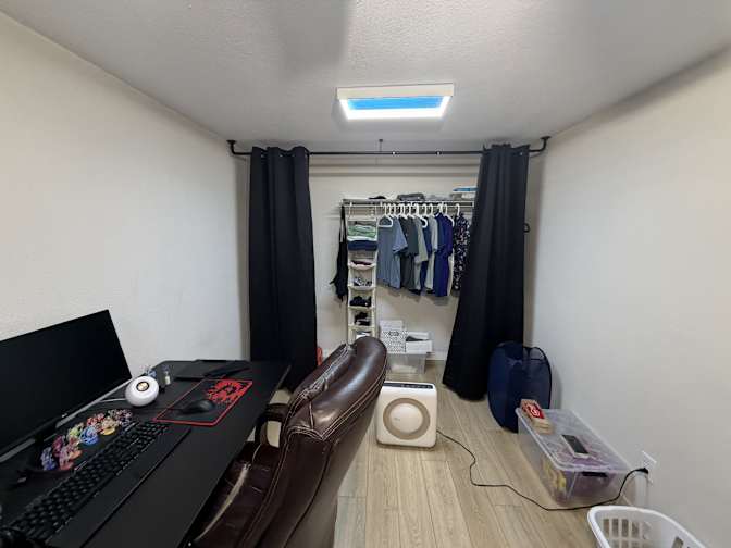 Yoni's room