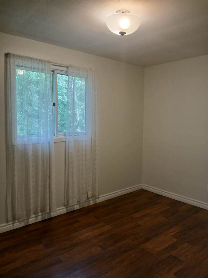 TARCISIUS ATEMKENG's room