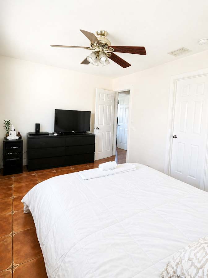 Juliana's room