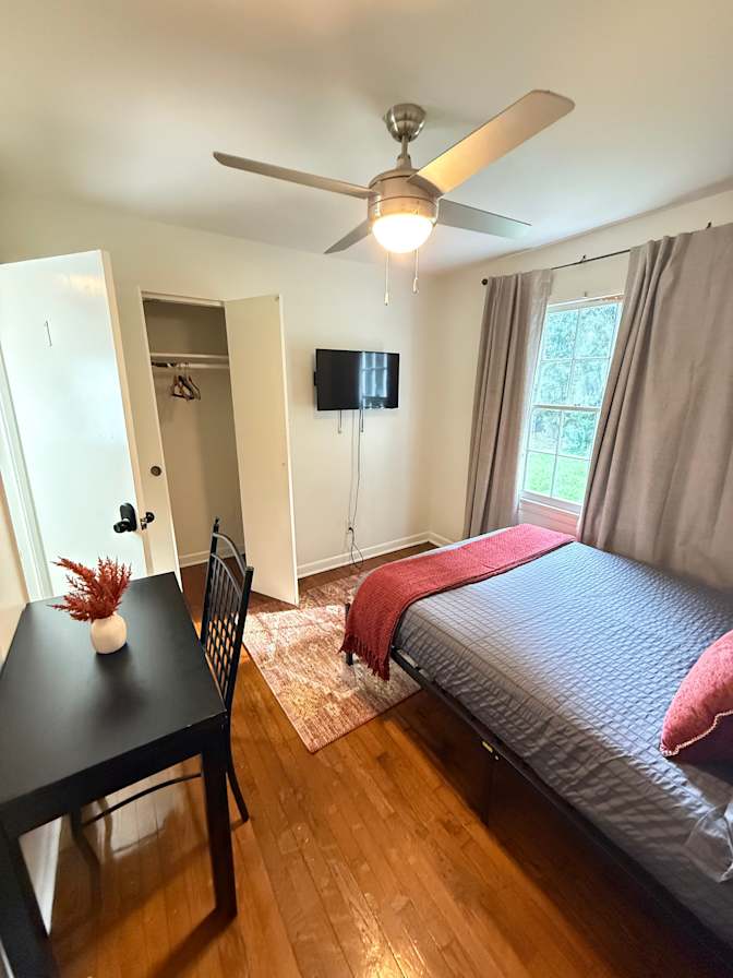 Mihe's room
