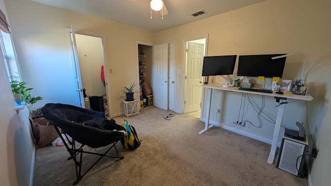 Kelis's room