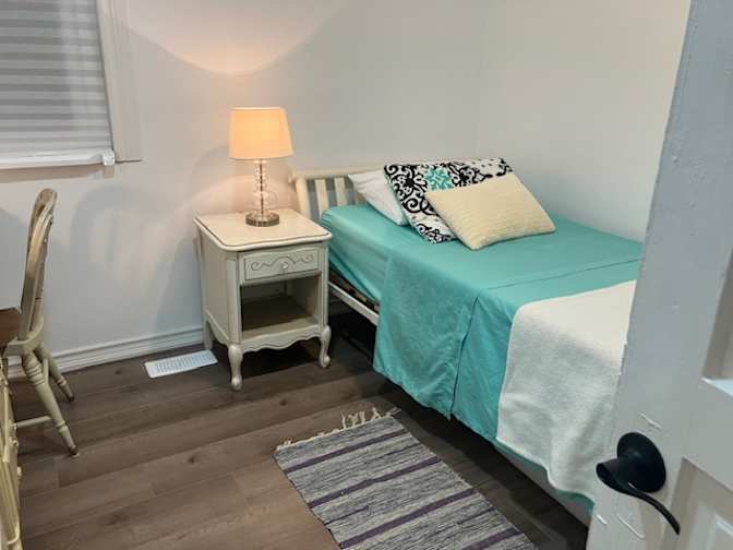 Andrea's room