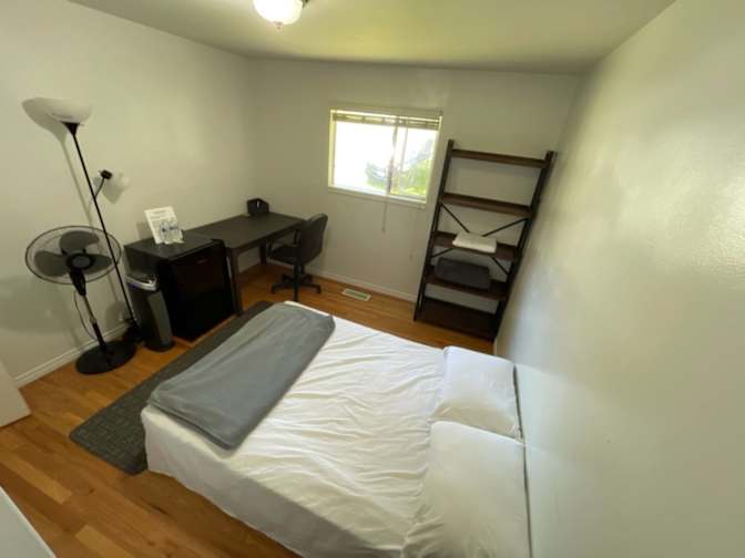 Raymond Liang's room