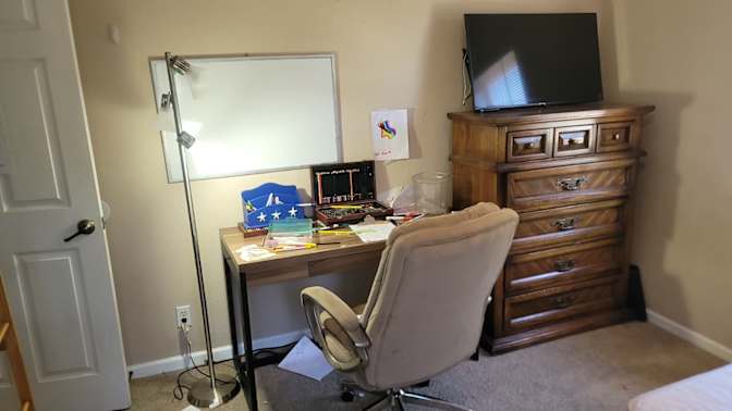 Cled Oakley's room