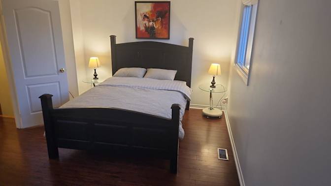 Arash's room
