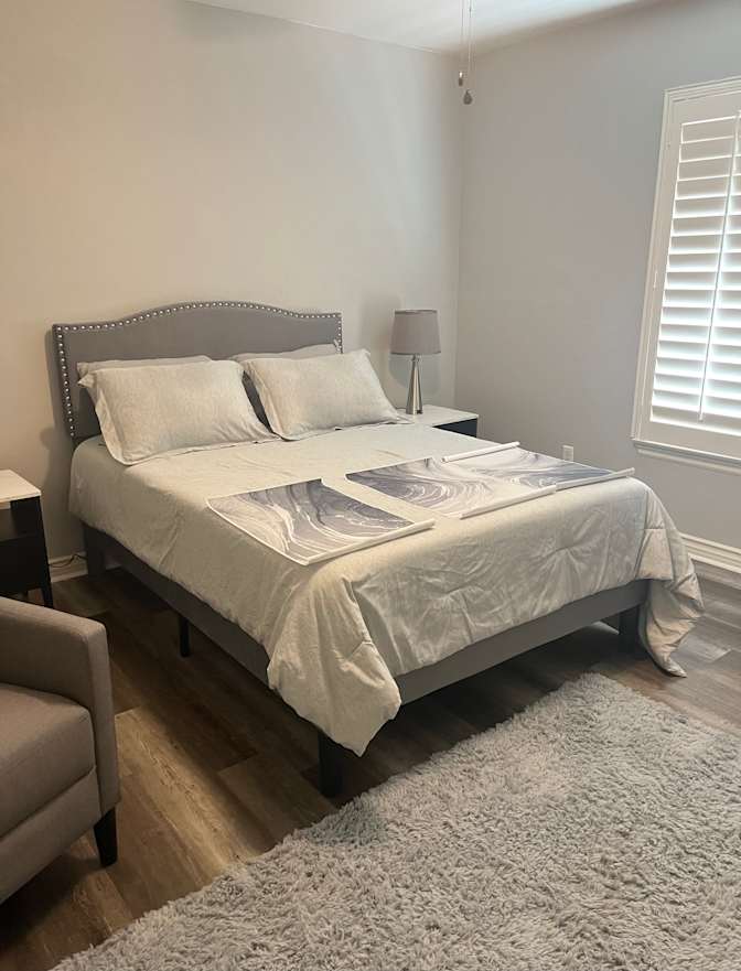 Joy’s  Rentals's room