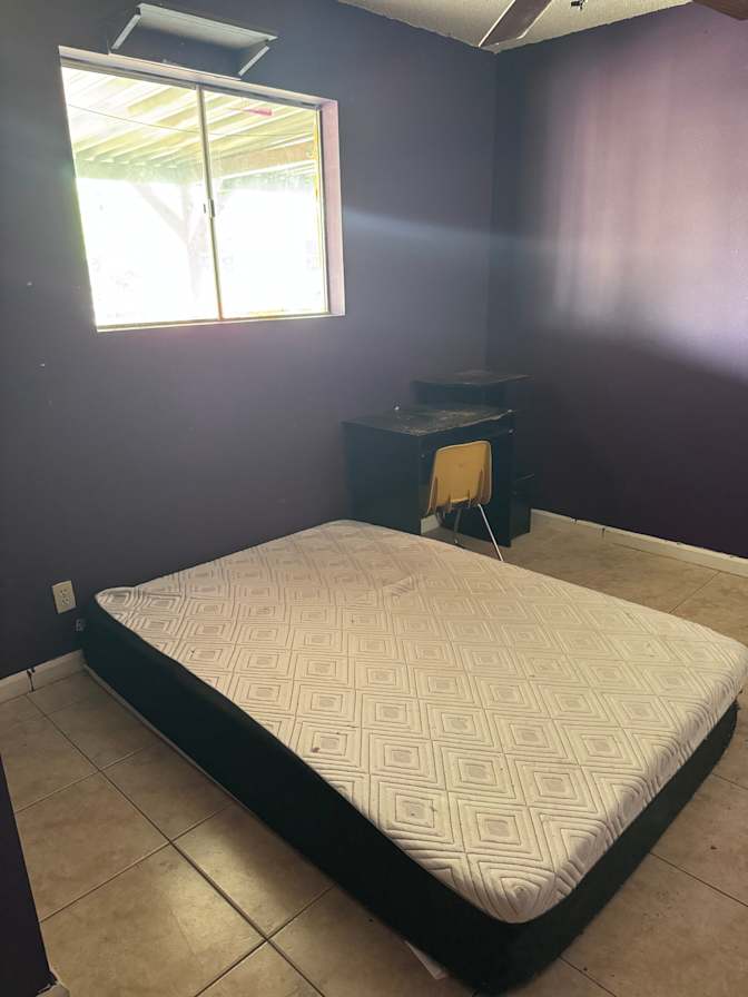 Bill's room