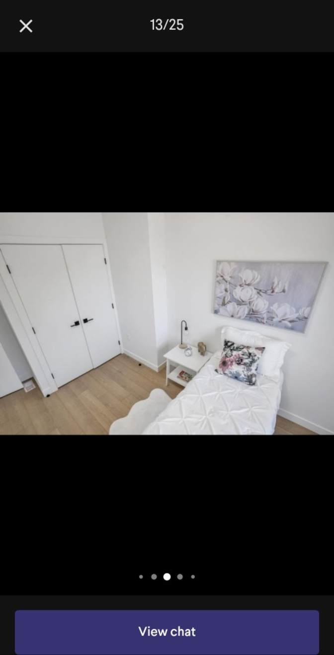 Jun's room