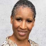 Iris  Smith