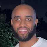 Mo