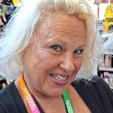 Laura L Genestra