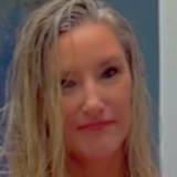 AMANDA E SHULTS