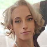Amber R Wilmouth
