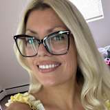 Dee