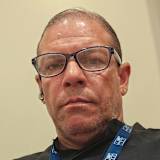 Earl Carter