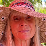 Gloria Mitchell