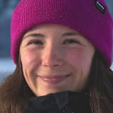 Caitlin Davies
