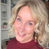 Anna Collins