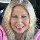 Lois Brownlee