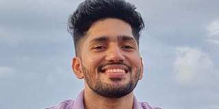 Dr Unaiz