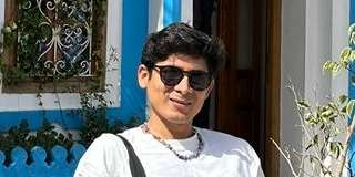 Tomás
