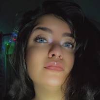Himani kapoor