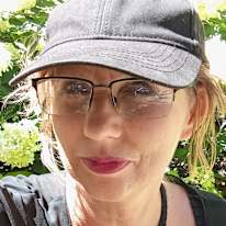 Liz T