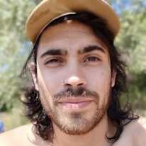 Tomas
