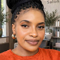 Mbali  Nhlapo