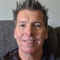 DANIEL R DAVIE