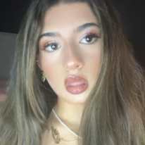 nika momtaz