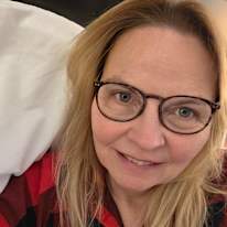 Sandra J Cromonic