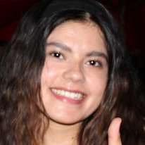 Thais Mena
