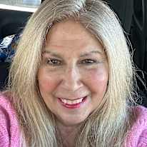 Lois Brownlee