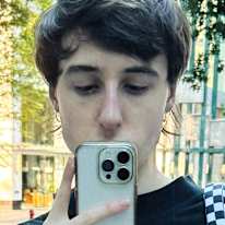 Tomas